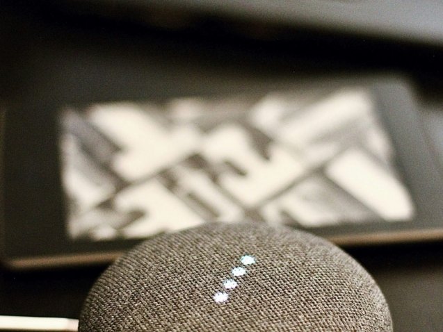 black and white computer keyboard