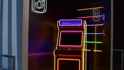 red and yellow arcade machine